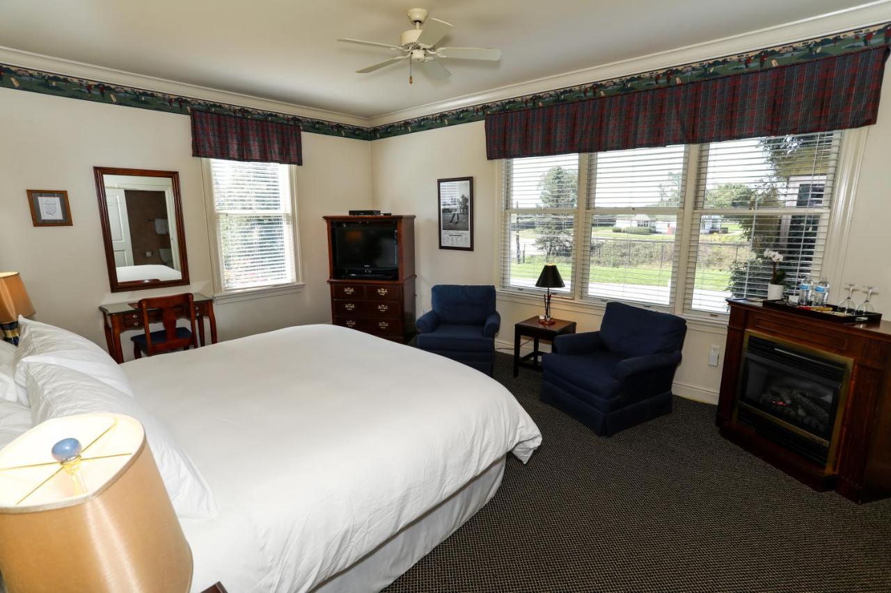 Oakmont Inn Verona Exterior photo